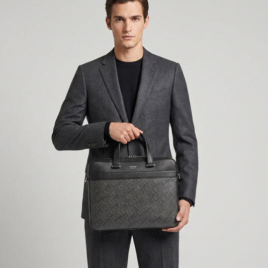Ferragamo Monogram bolso de trabajo · Negro · 36 cm